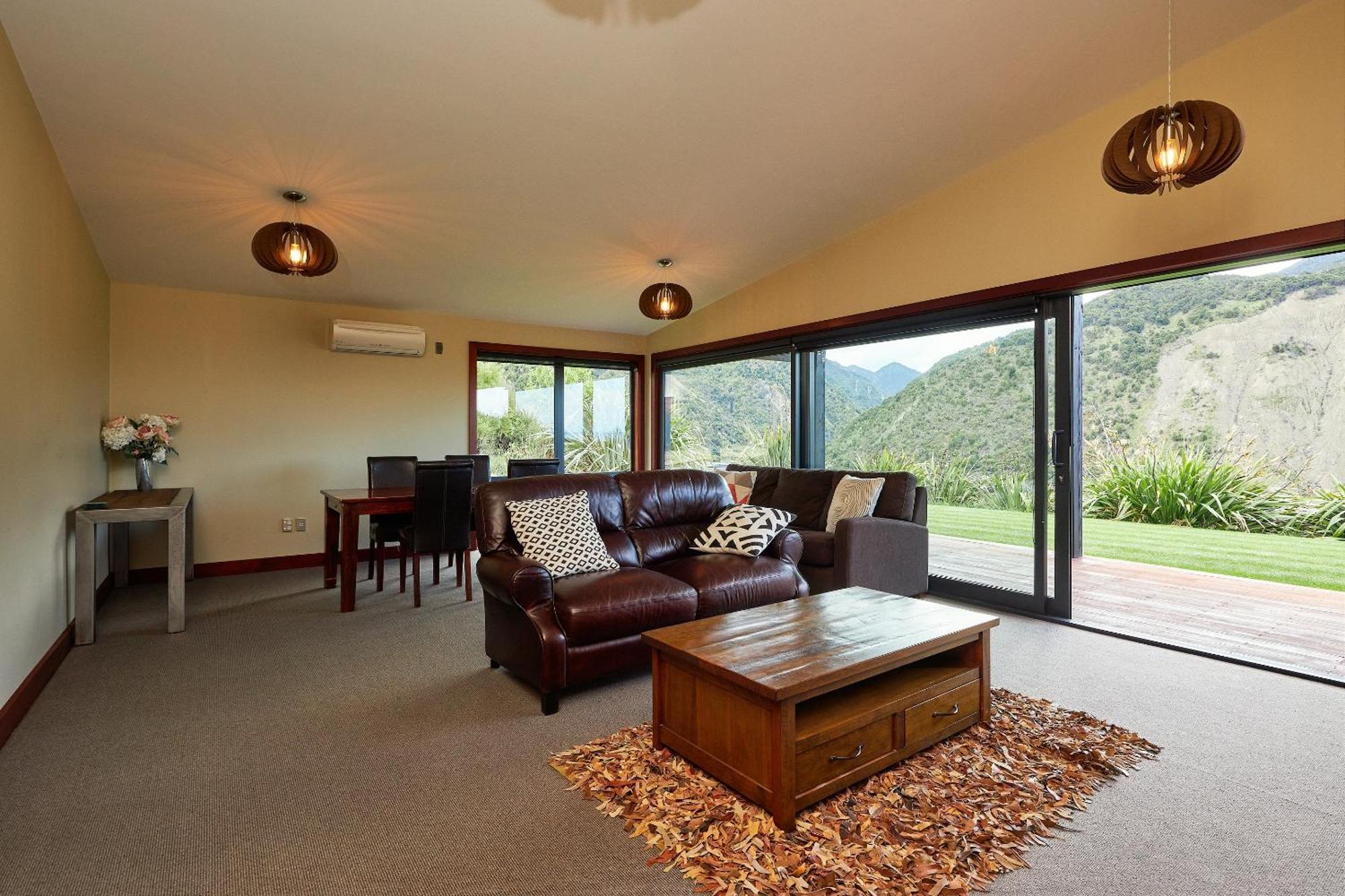 Glencree Luxury Chalets Kaikoura Bagian luar foto