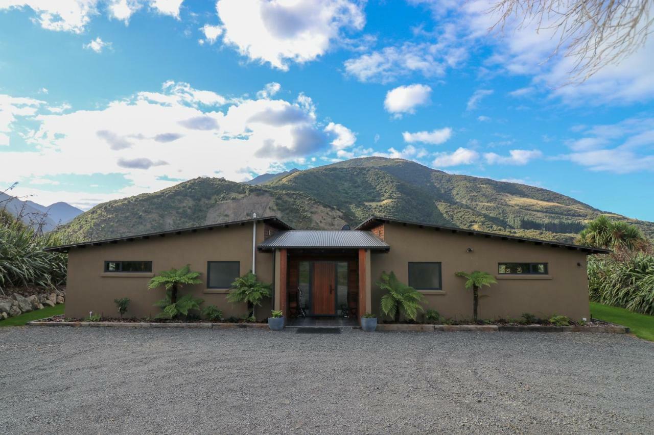 Glencree Luxury Chalets Kaikoura Bagian luar foto